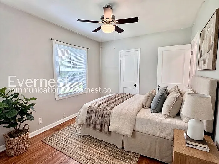 3807 E 22nd St — Photo 12