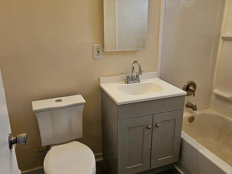 10 Halley Pl SE #203 — Photo 9