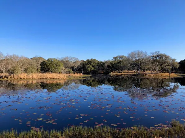 1141 Reeves Rd, Garwood, TX 77442