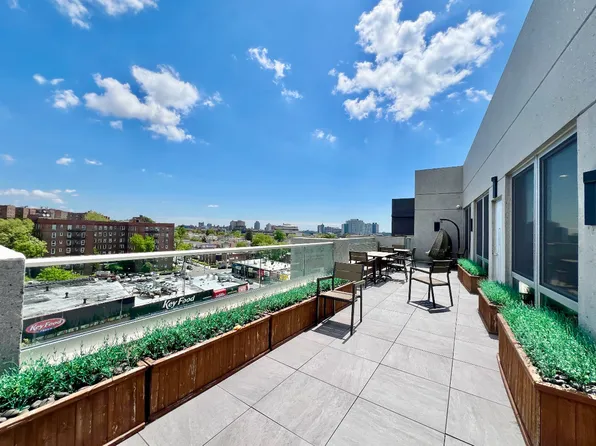 138-28 Queens Boulevard image 1 of 18