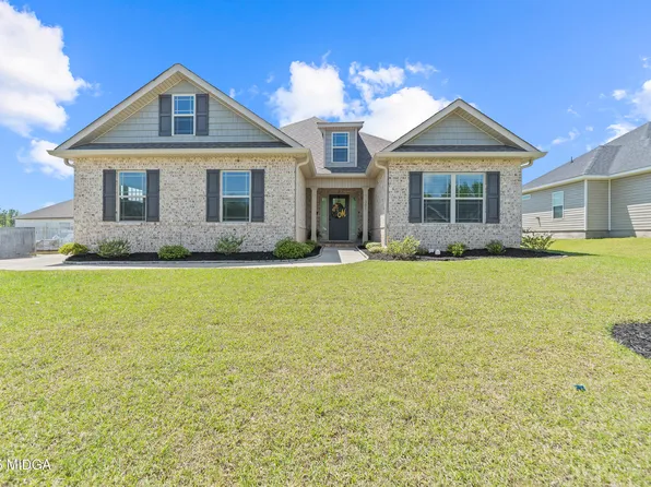 301 Creek Ridge Dr, Warner Robins, GA 31088