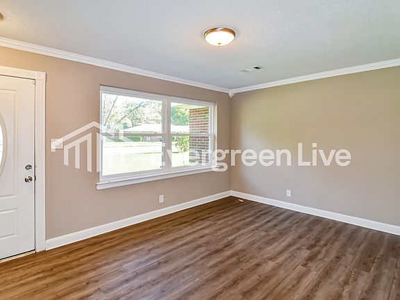 5th image of 3708 Honeysuckle Rd