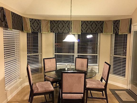 5th image of 10222 Bellago Ln