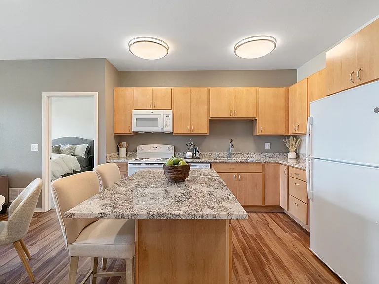Oaks Landing 55+ Apartments — Photo 24