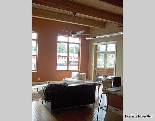 3rd image of 3641 N Elston Ave #408