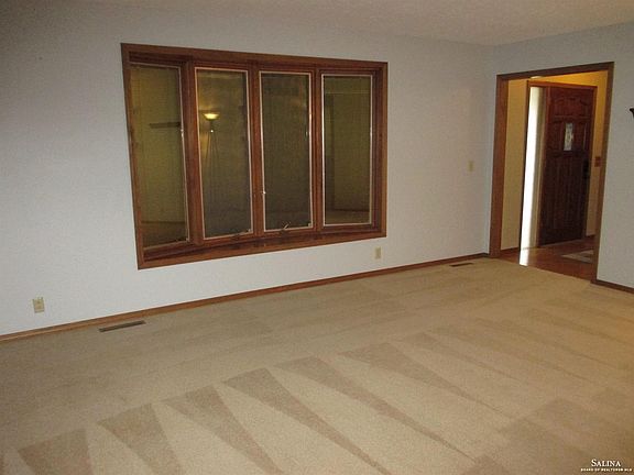 4th image of 427 Seitz Dr
