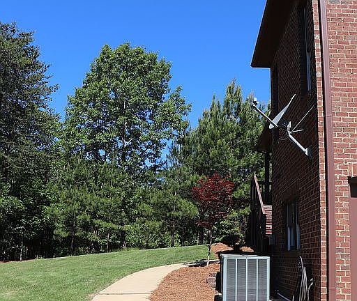 3rd image of 7495 Turnberry Dr