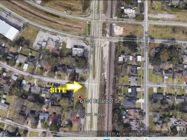 6154 Belarbor St, Houston, TX 77033