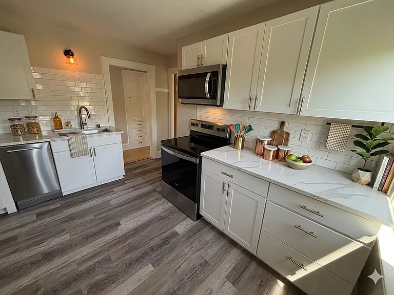 4535 N Newhall St #4535 — Photo 14
