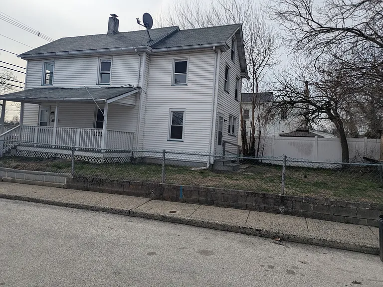 30 Carpenter St — Photo 12