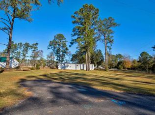 2 Blueberry Ln, Georgetown, SC 29440