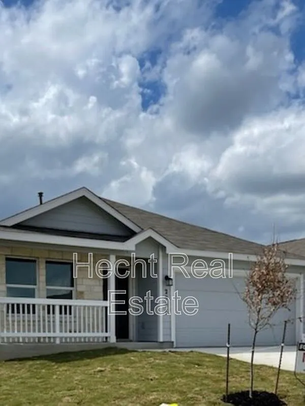 3 bed, 2.0 bath, 1474 sqft, $1,599 — Photo 2