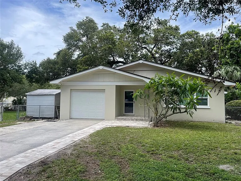 1536 Illinois Rd — Photo 3