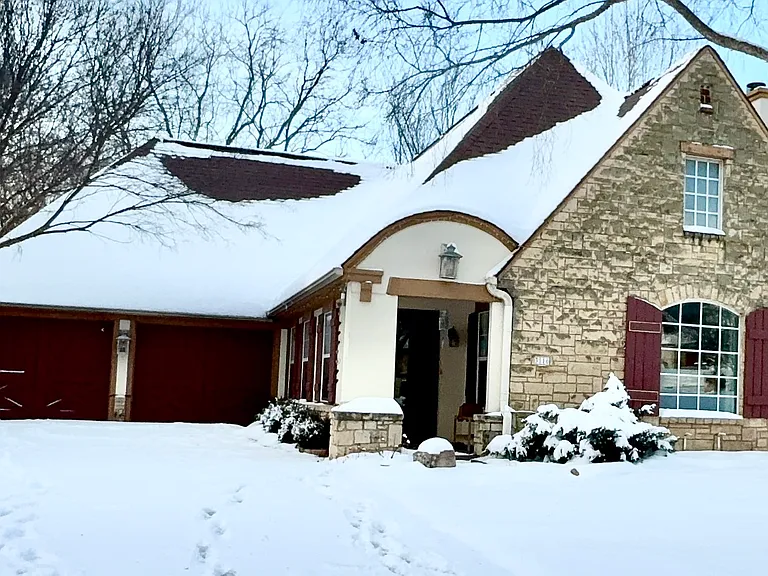 3116 N Madison Ct — Photo 2