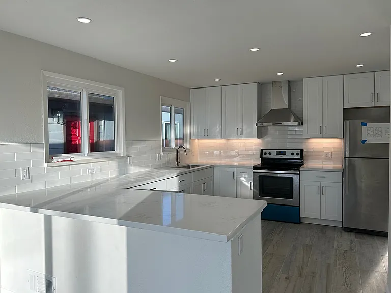 436 El Dorado Dr — Photo 2