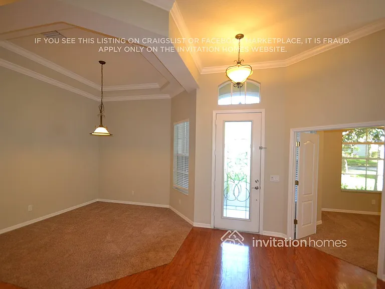 3410 Eastmonte Dr — Photo 3