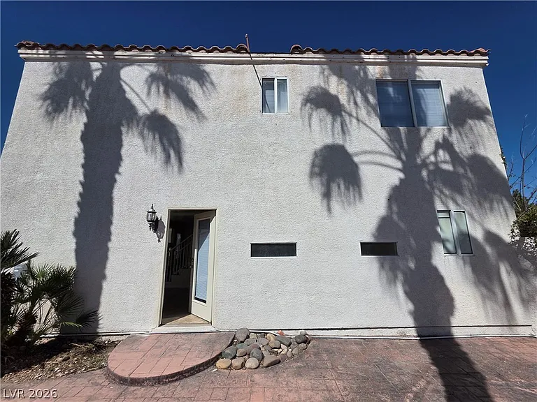 8829 Cornwall Glen Ave — Photo 11