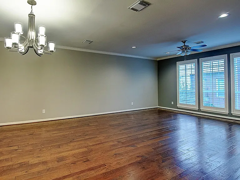 1408 W Webster St — Photo 13