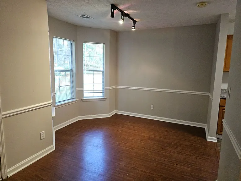 12205 Cypress Way — Photo 16
