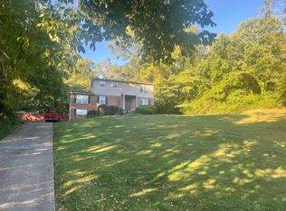 247 Willard Dr, Nashville, TN 37211