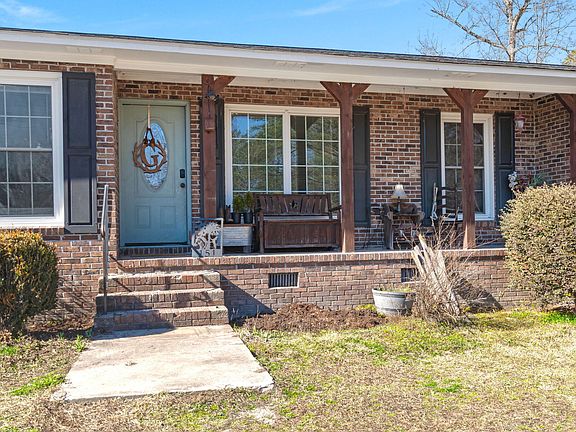 3rd image of 151 Grannys Ln