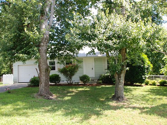 2nd image of 238 Blue Grass Cir SE