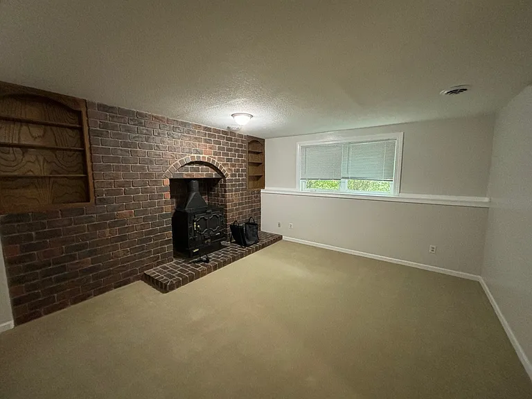 3423 Woods Dr — Photo 11