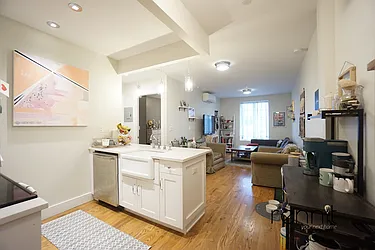 Rented by Rennit Inc.