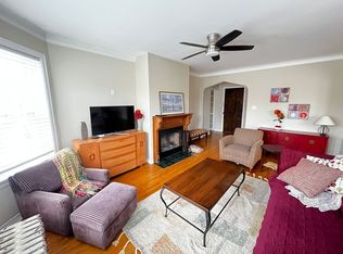 1221 N La Salle Dr #3N, Chicago, IL 60610