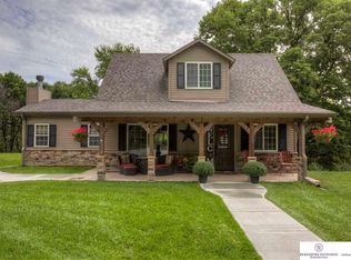 2042 County Road 51, Omaha, NE 68112