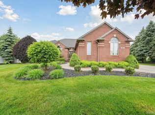 15853 Tea Rose Dr, Macomb, MI 48042