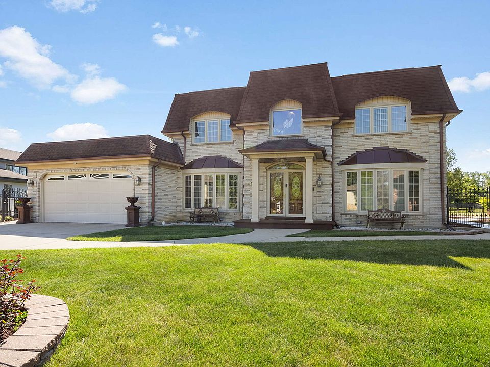 1st image of 3919 Gloria Ct