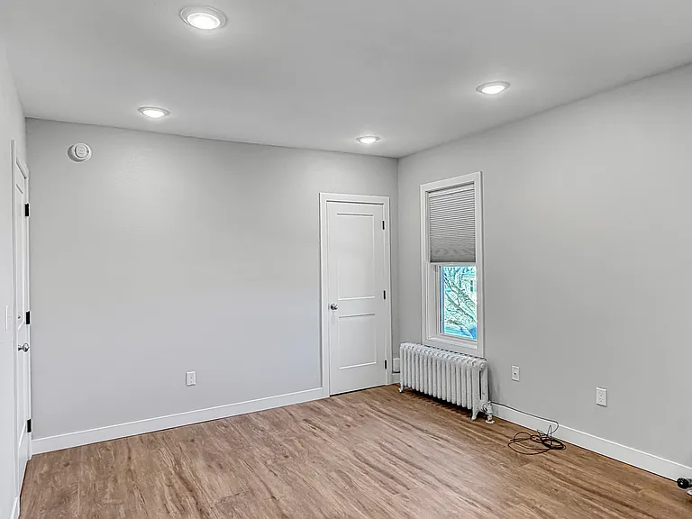 309 N 5th St #3 — Photo 2