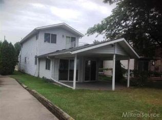 37790 Bakeman St, Harrison Township, MI 48045