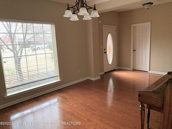 2nd image of 6277 Ivy Oaks Cv