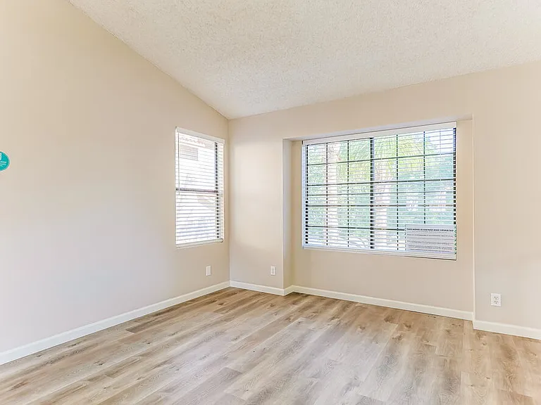 1232 W Riviera Dr — Photo 10