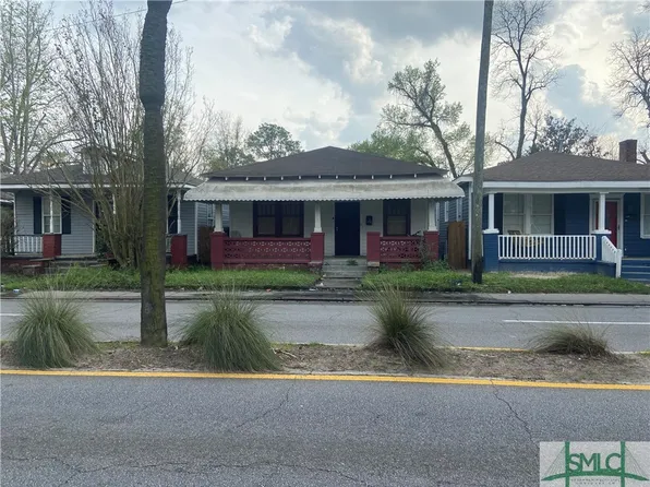 1013 W Victory Dr, Savannah, GA 31405