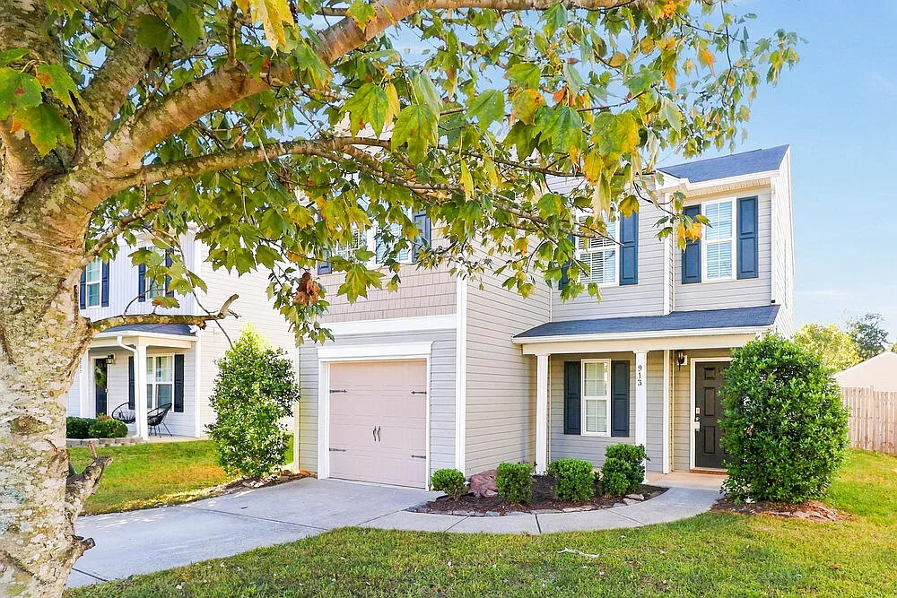 3 bed, 2.5 bath, 1508 sqft, $1,740 — Photo 4