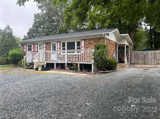 108 Spring Hill Rd, Matthews, NC 28104