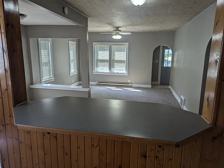 1318 G St — Photo 2