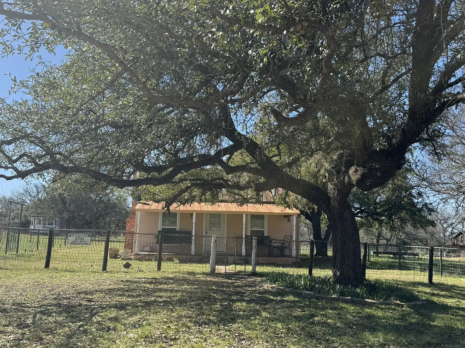 2 bed, 1.0 bath, 741 sqft, $1,395 — Photo 4
