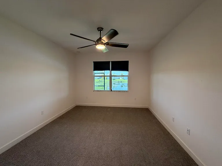 11609 SW Hawthorne Hill Rd — Photo 8