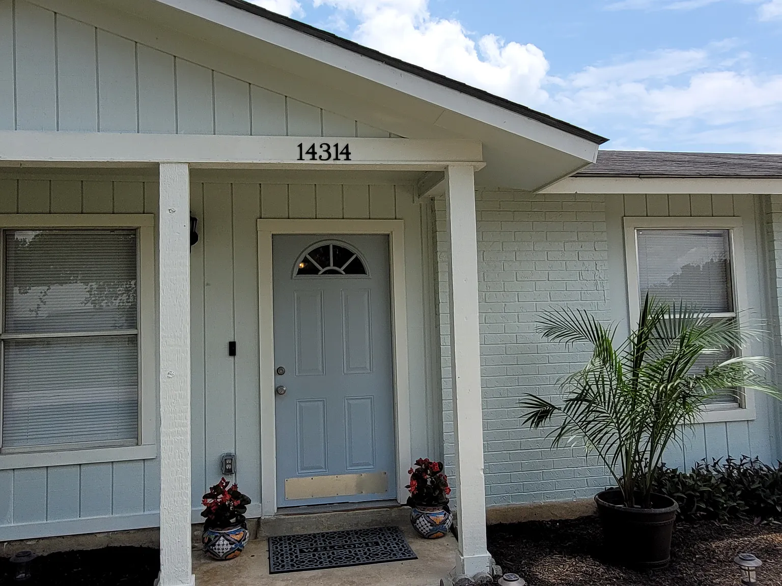 14314 Angus St — Photo 4