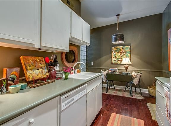 4th image of 4425 Westlawn Dr APT A302