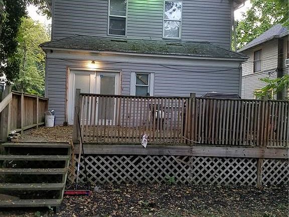 5th image of 444 Grafton Ave
