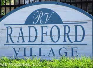 526 Marion Rd APT F202, Oshkosh, WI 54901