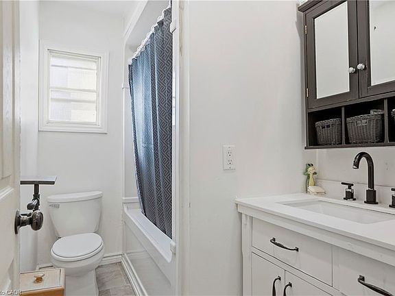 5th image of 21 Exeter Ave
