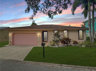 735 SW Salerno Rd, Stuart, FL 34997