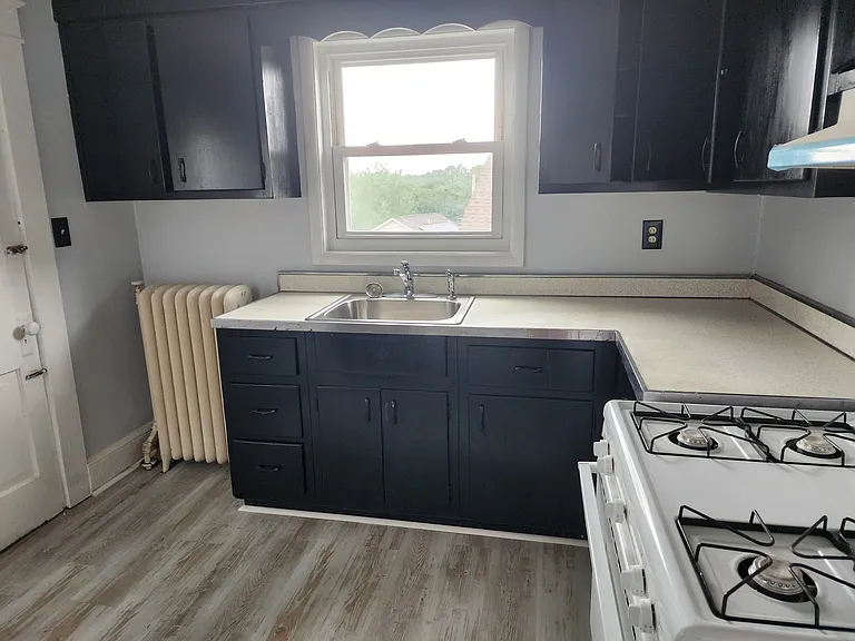 2806 Silver Hill Ave — Photo 5