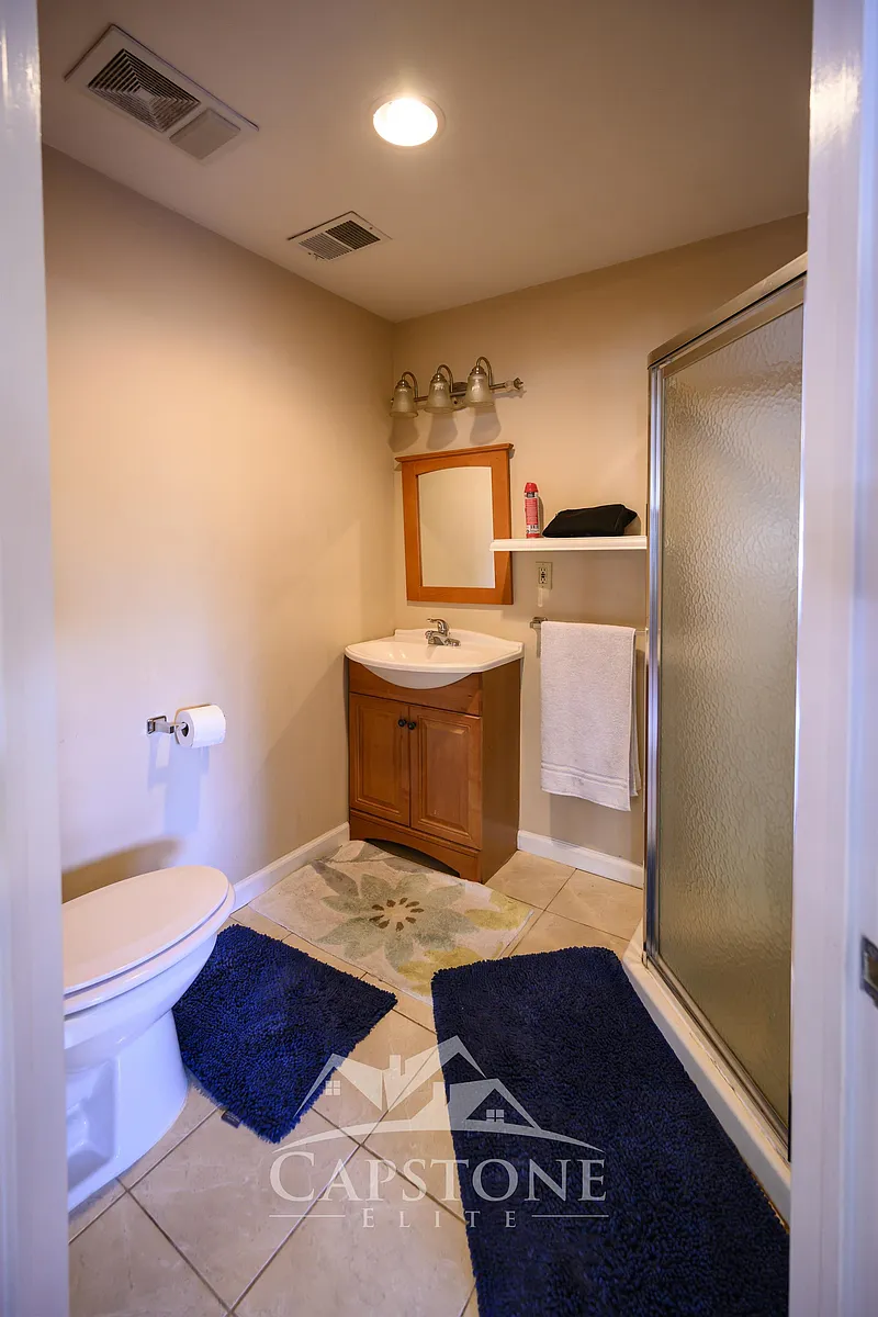 Building Photo - 3 Ashby Ln #ENTIRE